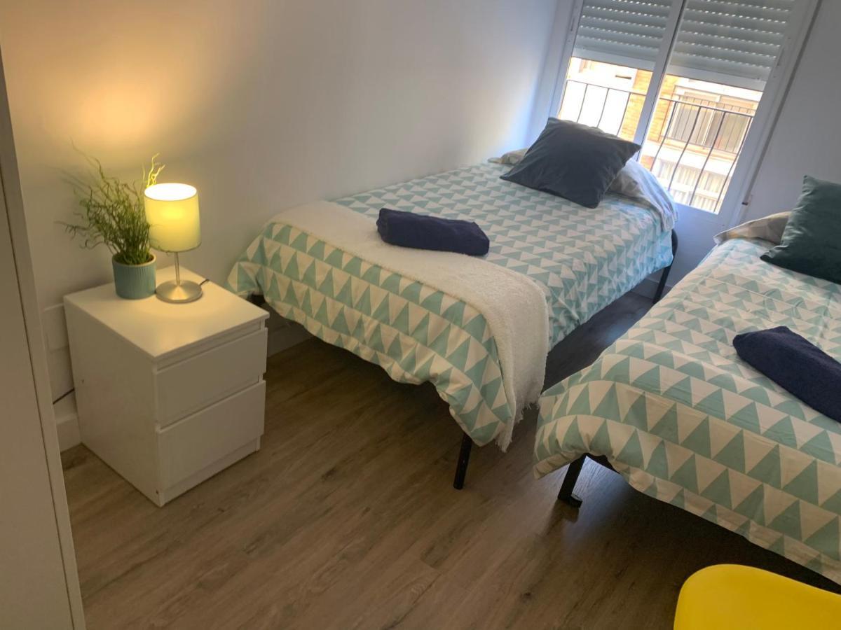 Апартаменты 3Centro Malaga Especial Grupos Parking Gratis Экстерьер фото
